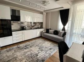 Luxury Flat-4 People-Mladost, appartamento a Varna