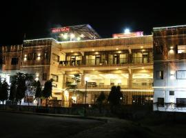 Hotel Indira Nikunj, מלון ליד Dehradun Airport - DED, רישיקש