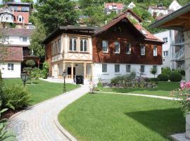 Ferienhaus Villa Marina, hotel in Bad Urach