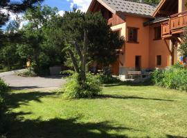 Chalets La Caillaude, self catering accommodation in La Salle Les Alpes