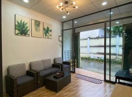 HOUSE FOR ALL - CANTHO HOMESTAY, khách sạn ở Cần Thơ