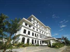 Isla De Oro Hotel, hotel in Mamburao