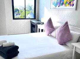 В7 НОВАЯ КВАРТИРА ВАТСАП669З582I976 можно РУБЛЯМИ, hotel in Nai Yang Beach