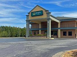 Quality Inn Adairsville-Calhoun South, хан в Adairsville