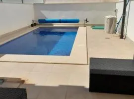 New villa, 2 bedrooms private heated pool sleeps up to 6