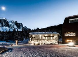 Hotel Sella***s, hotel din apropiere 
 de Trecătoarea Sella, Selva di Val Gardena