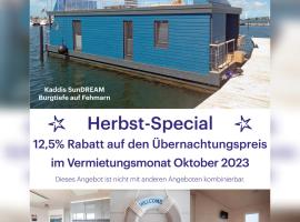Kaddis SunDream - Stern Hausboot, hotel en Burgtiefe auf Fehmarn 