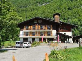 Hotel et centre de vacances Le Choucas, hotel v destinaci Sixt