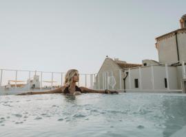 al 22 Suite & Spa Luxury Experience, hotel v destinaci Polignano a Mare