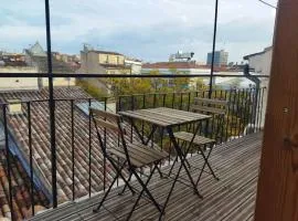 Budgetbnb 35, Sur les toits de Toulon