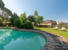 'Under the Tuscan Sun' - beautiful apartment with swimming pool near Cortona, hotel v Cortoni