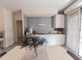 Loggia Megamare Suite, apartment in Riccione