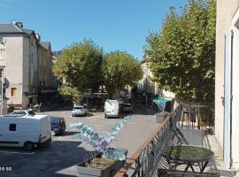 FLORAC AUTHENTIQUE、フロラックのホテル