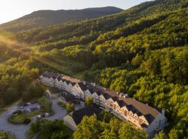 Grand Summit Hotel at Attitash, hotel in Bartlett