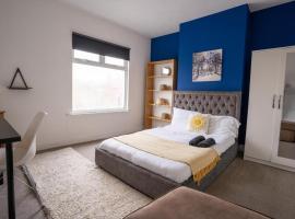 코번트리에 위치한 홀리데이 홈 Cozy 4-Bedroom in Coventry: Your Home Away From Home