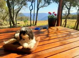 Cabana no alto do morro