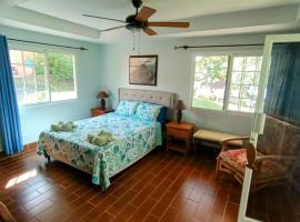 Villas at Gone Fishing Panamá Resort, pet-friendly hotel in Boca Chica