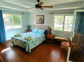 Villas at Gone Fishing Panamá Resort, hotel in Boca Chica