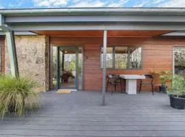 Millie & Pips Beechworth Bungalow