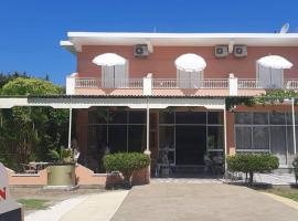 The Red Dragon, hotel v destinaci Dassia
