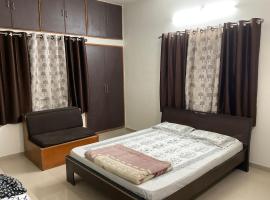 AC Comfy Private Room, sted med privat overnatting i Nāsik