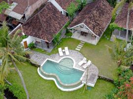 Sunmoonstarvillas Yogyakarta, отель в городе Jarakan