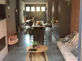 loftlivinq@sea