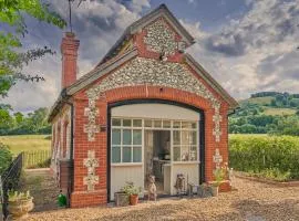 The Pump House At Wiston Estate
