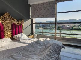 Citi Hotel Apartments, ξενοδοχείο με σπα σε Jhelum