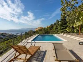 Nice Home In Novi Vinodolski With Wifi