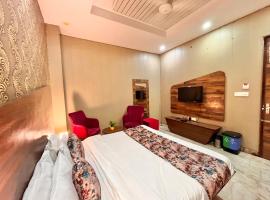 Hotel The Pearl, Zirakpur - A Luxury Family Hotel, hotel in Chandīgarh