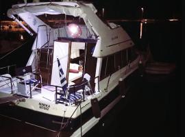 Thalassa, Hotel in Katakolo