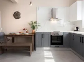 Aris by Anita Holiday Homes