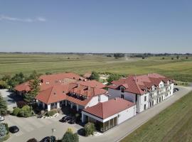 Gościniec "Nad Wartą", nhà nghỉ B&B ở Uniejow