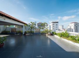 E&V Apartment, hotel with parking in Phnom Penh