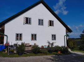 Ferienwohnungen Bonnleiten Familie Stöger, apartment in Stössing