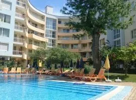 Yassen Holiday Village