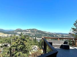 Beautiful Home w amazing views, leilighet i Victoria