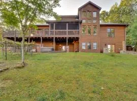 Expansive Mtn-View Ellijay Cabin Private Hot Tub