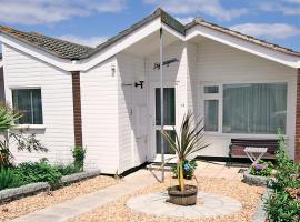 Hydrangeas, beach rental in Malborough