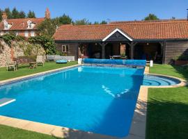 Orchard House, hotel with parking in Baconsthorpe