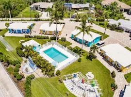 Poolside King Cottage with Kitchen - 10 Minutes to Beach!