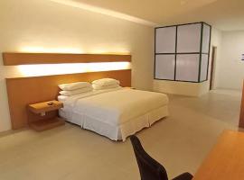 Ara Hotel: Bau şehrinde bir otoparklı otel