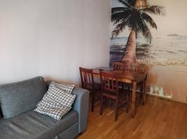 Kaukajärven Joutsen - valoisa ja tilava kaksio, hotel v destinaci Tampere