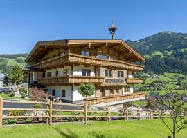 Farmhouse in Schwendau with Ski Storage, vacation home in Hippach