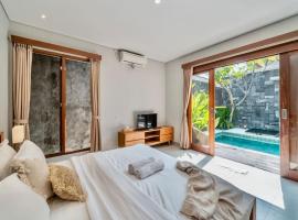 Exclusive 2BR Villa with bathroom en suite and privat Pool, hotel pre rodiny v destinácii Kerobokan