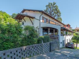 Lake View CORI Apartments, hotel i Menaggio