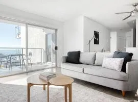 Redondo Beach 1BR w Pool Gym WD nr Beach LAX-614