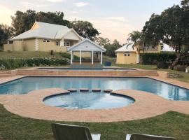 Caribbeans Estates Villa 45 Calypso Drive, chalet i Port Edward