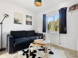 Tranquil 1 Bed Flat in East London